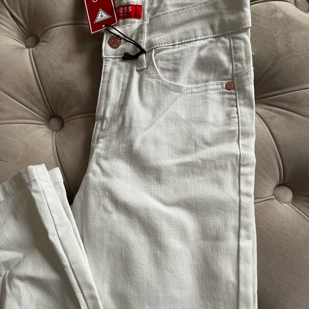 White ladies guess jeans